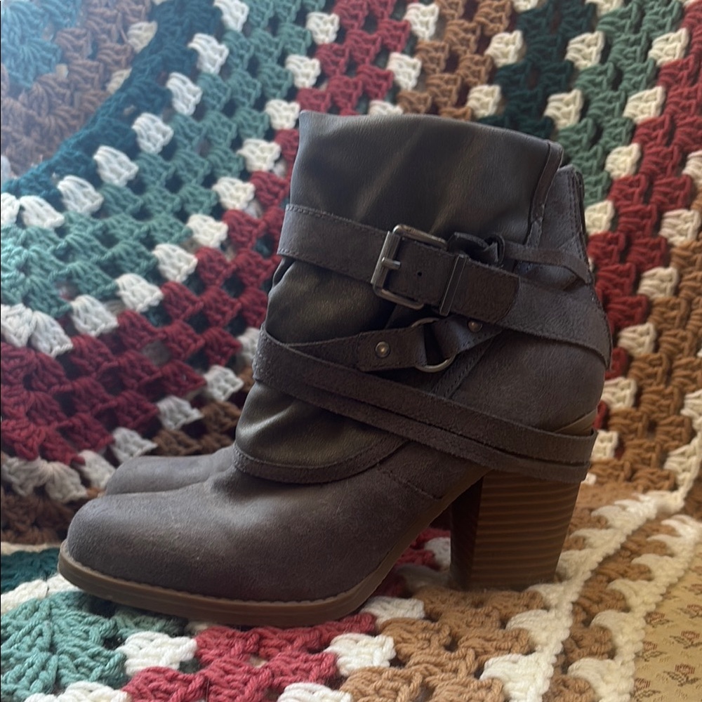 Women’s Ankle Boot with Buckle Strap
